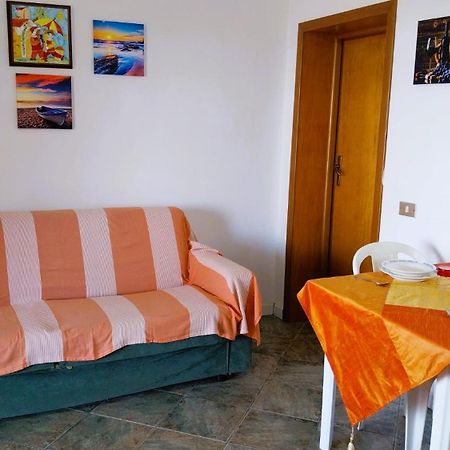 Elio&Mina - Appartamento Con Vista Mare Pantelleria Bagian luar foto